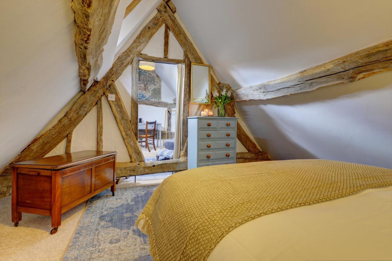 Loft Cottage: Tudor Retreat Near Stratford-Upon-Avon Exterior photo