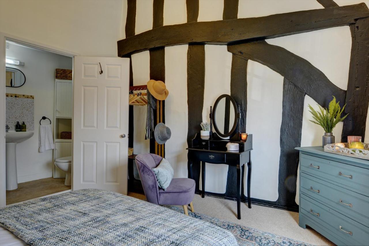 Loft Cottage: Tudor Retreat Near Stratford-Upon-Avon Exterior photo