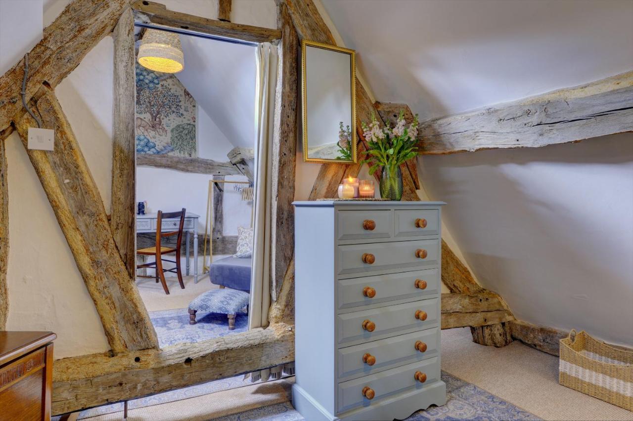 Loft Cottage: Tudor Retreat Near Stratford-Upon-Avon Exterior photo