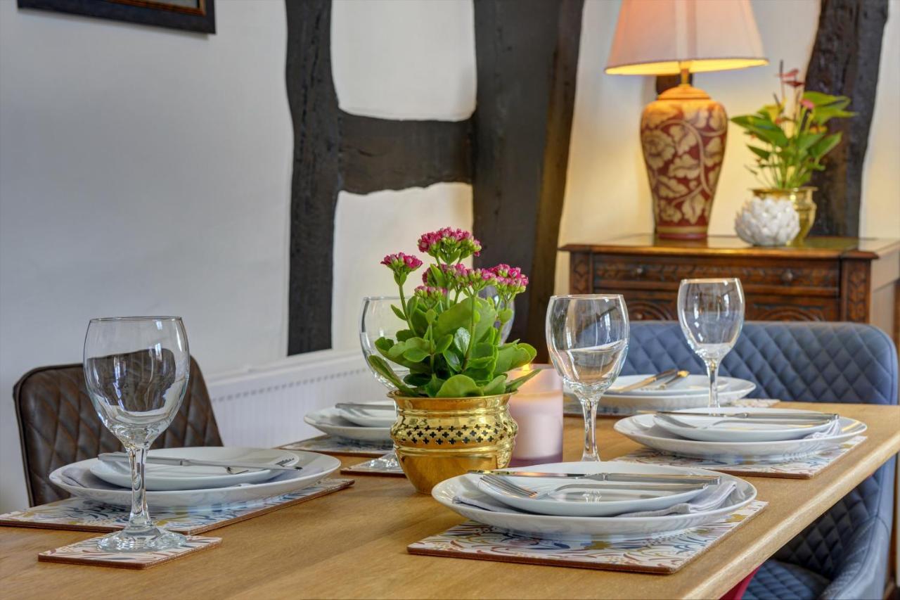 Loft Cottage: Tudor Retreat Near Stratford-Upon-Avon Exterior photo