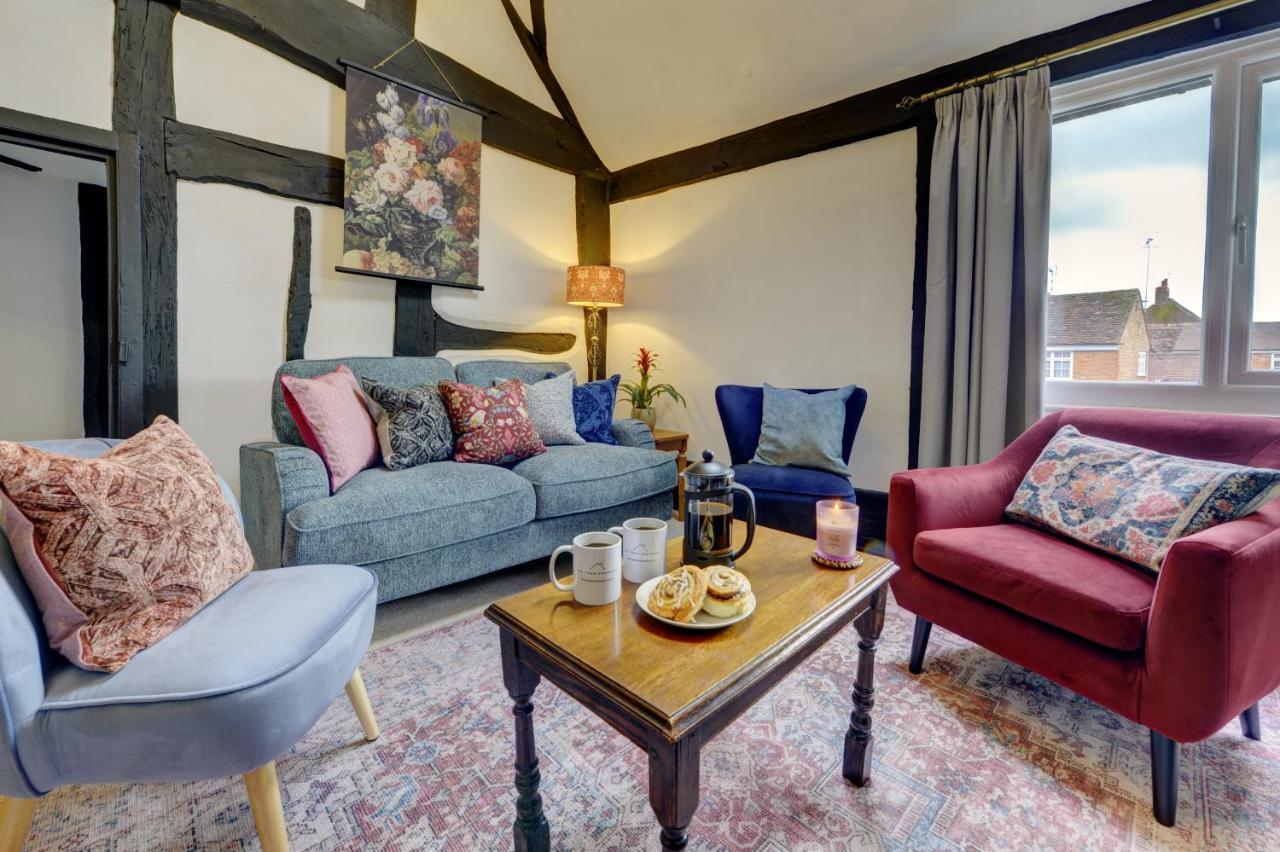 Loft Cottage: Tudor Retreat Near Stratford-Upon-Avon Exterior photo